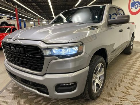 Used 2025 RAM 1500 Tradesman AWD/4WD image 3