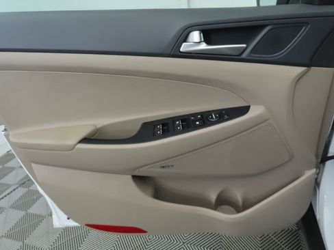 Used 2021 Hyundai Tucson Limited w/ Cargo Package image 24