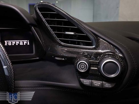 Used 2018 Ferrari 488 Spider image 38