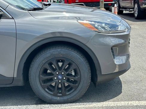 Used 2022 Ford Escape SE w/ Convenience Package FWD image 44