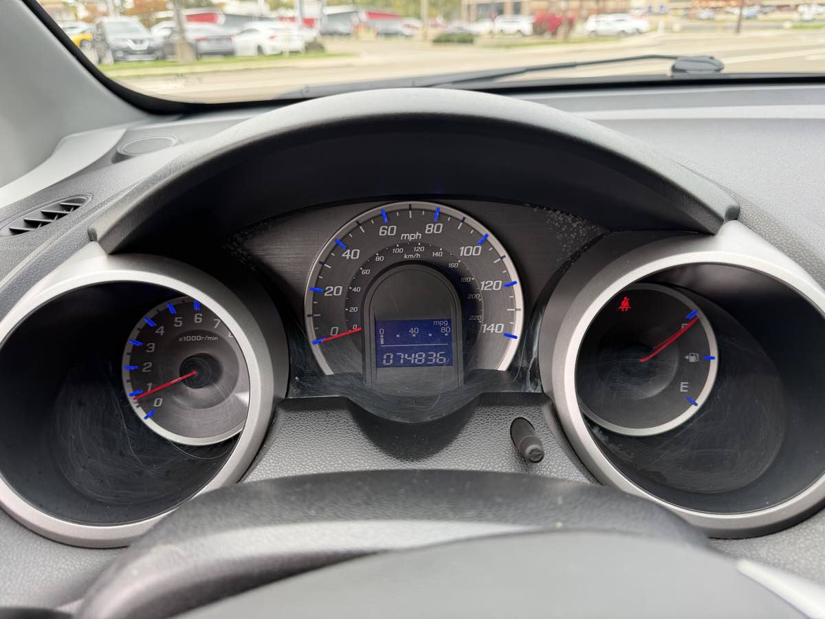 Used 2009 Honda Fit Sport image 24