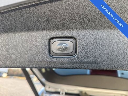 Used 2018 Ford Explorer XLT w/ Equipment Group 202A image 17