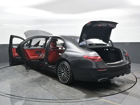 Used 2022 Mercedes-Benz S 580 4MATIC Sedan image 46