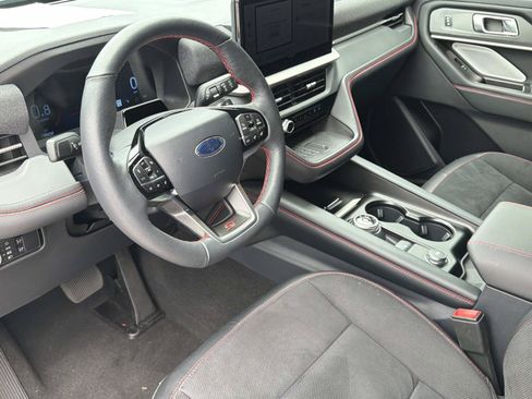 Used 2025 Ford Explorer ST w/ Sun And Sound Package RWD image 34