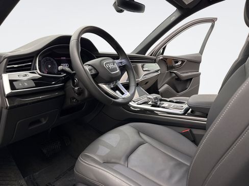 Used 2025 Audi Q7 2.0T Premium AWD/4WD image 10