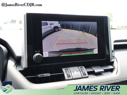 Used 2023 Toyota RAV4 XLE Premium AWD/4WD image 35