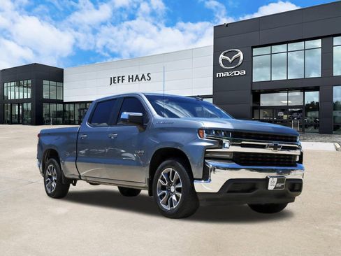 Used 2020 Chevrolet Silverado 1500 LT w/ Texas Edition RWD image 4