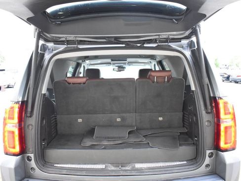 Used 2019 Chevrolet Tahoe Premier w/ Premier Plus Edition AWD/4WD image 28