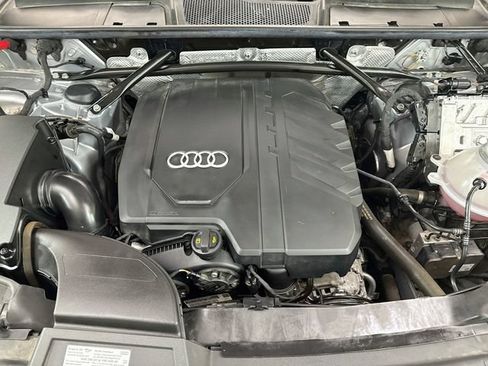 Used 2022 Audi Q5 2.0T Premium w/ Convenience Package AWD/4WD image 30