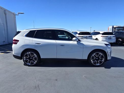 New 2026 BMW X3 xDrive30 w/ Premium Package image 2