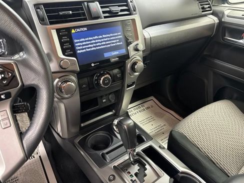Used 2021 Toyota 4Runner SR5 AWD/4WD image 24