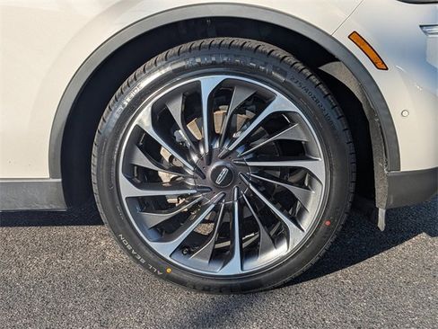 Used 2021 Lincoln Aviator Reserve w/ Equipment Group 201A image 11