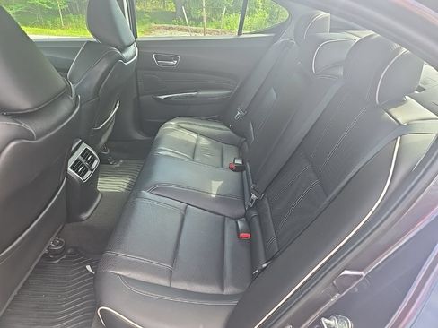 Used 2019 Acura TLX V6 SH-AWD w/ Technology Pkg image 10