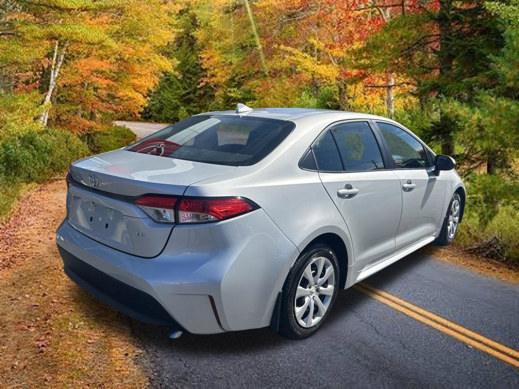 Used 2024 Toyota Corolla LE FWD image 6