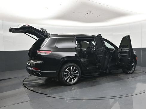 Used 2021 Jeep Grand Cherokee L Overland w/ Luxury Tech Group IV AWD/4WD image 58