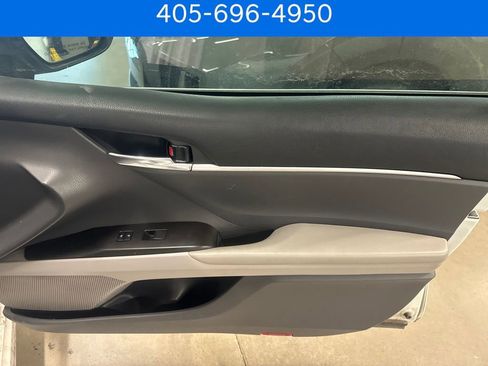 Used 2022 Toyota Camry SE image 24