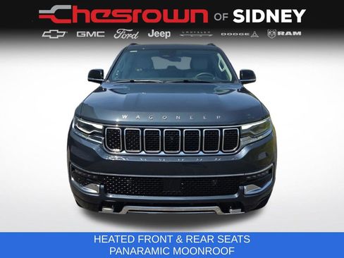 Used 2024 Jeep Wagoneer Series III w/ Premium Group I AWD/4WD image 2