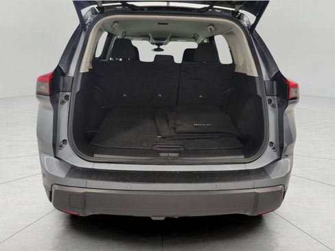 Used 2025 Nissan Rogue SV image 16