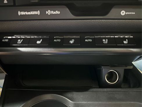 Used 2019 Lexus UX 250h w/ Premium Package AWD/4WD image 21
