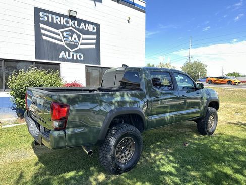 Used 2022 Toyota Tacoma SR5 w/ Trail Edition AWD/4WD image 6