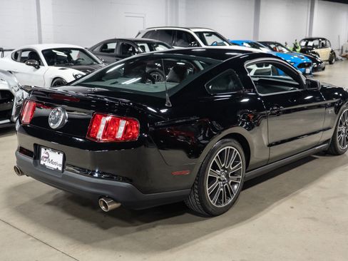 Used 2010 Ford Mustang GT image 6
