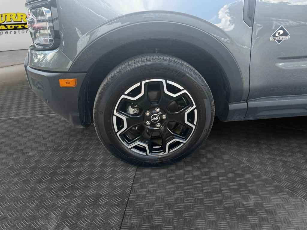 Used 2025 Ford Bronco Sport Outer Banks w/ Outer Banks Tech Package+ AWD/4WD image 14
