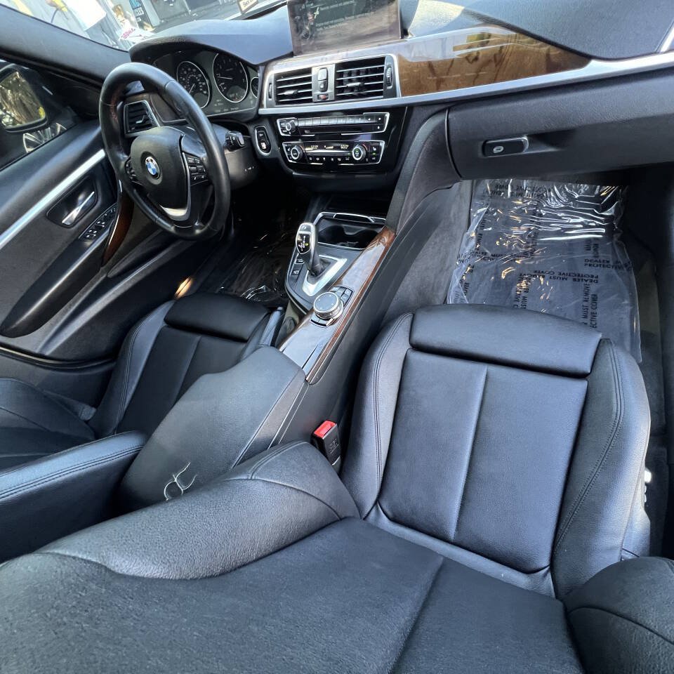 Used 2016 BMW 328i Sedan RWD image 23