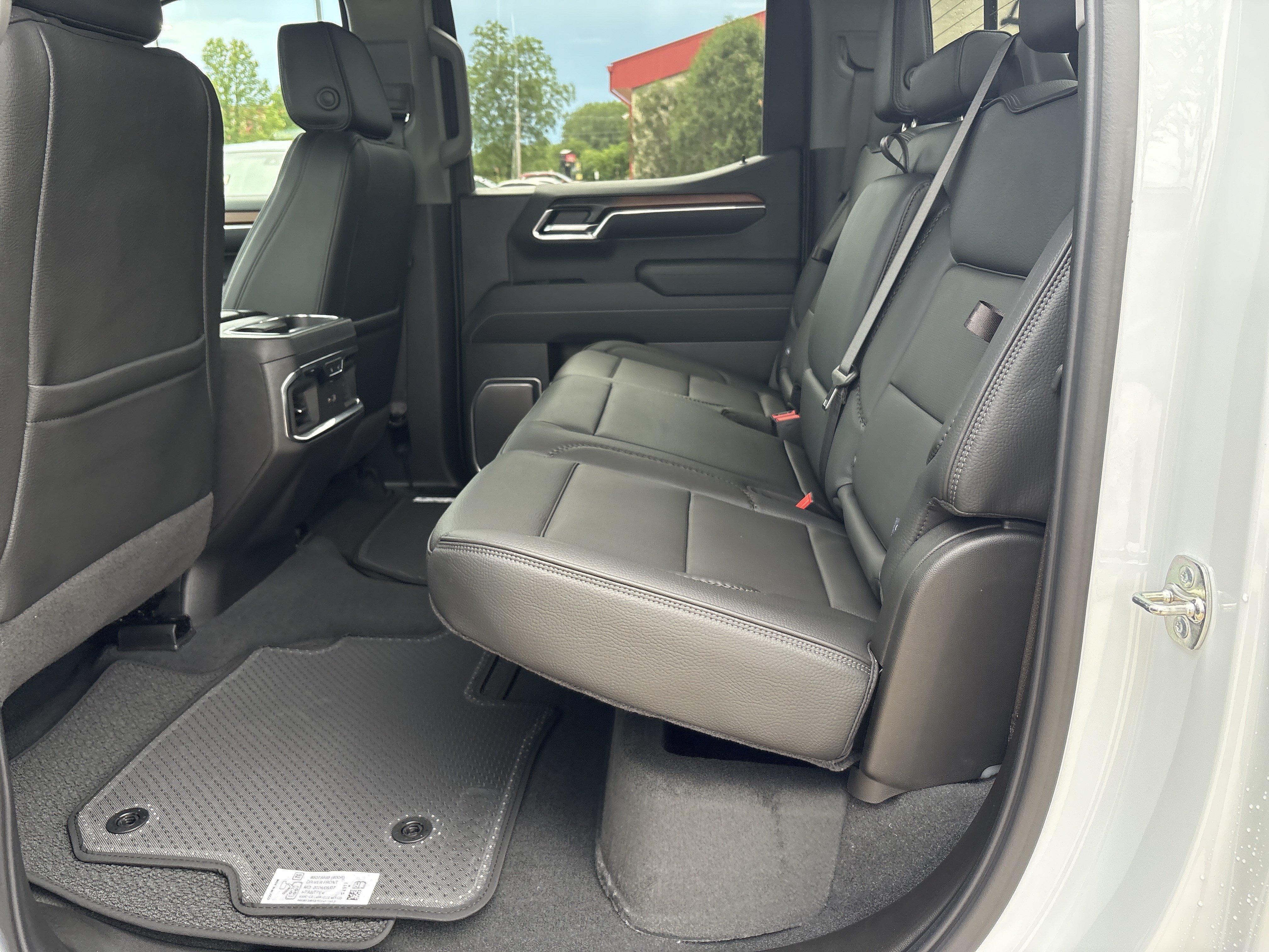 New 2026 GMC Sierra 1500 Denali w/ Denali Reserve Package AWD/4WD image 13