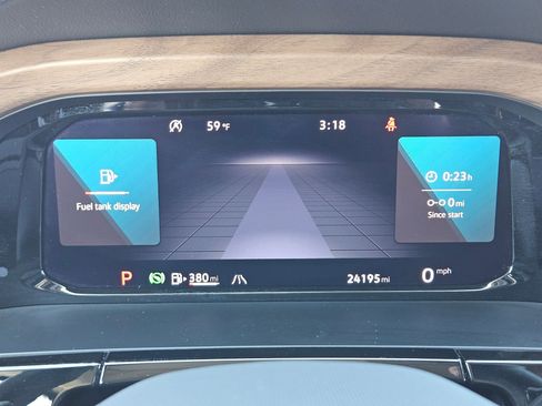 Used 2025 Volkswagen Atlas SE image 19