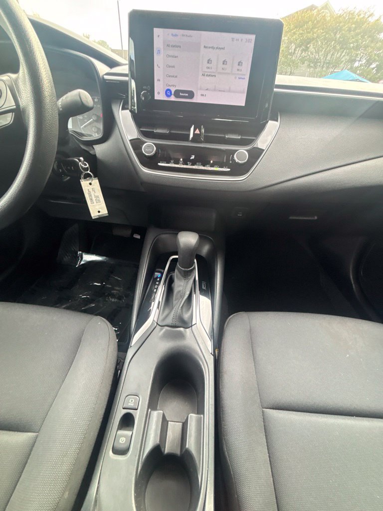 Used 2023 Toyota Corolla LE FWD image 12