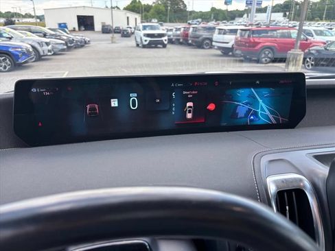 Used 2025 Ford Expedition Platinum AWD/4WD image 16