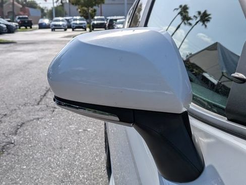 Used 2025 Toyota Camry SE FWD image 12