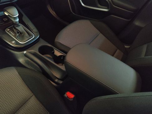 Used 2025 Kia Soul S image 26