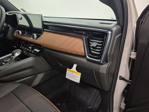 New 2026 GMC Canyon AT4 w/ Nightfall Essentials Package image 30