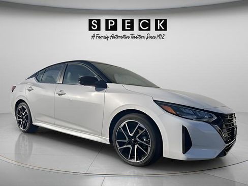 New 2025 Nissan Sentra SR w/ SR Premium Package image 7