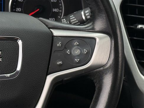 Used 2020 GMC Acadia SLE w/ Driver Convenience Package image 18