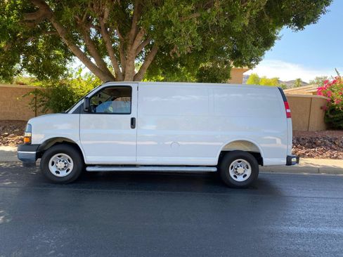 Used 2025 Chevrolet Express 2500 w/ Driver Convenience Package RWD image 54