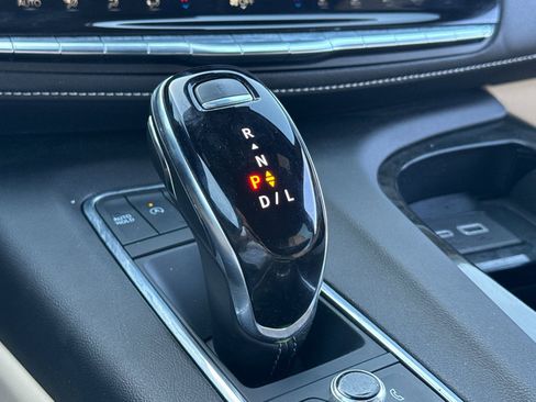 Used 2023 Cadillac Escalade ESV Premium Luxury image 30