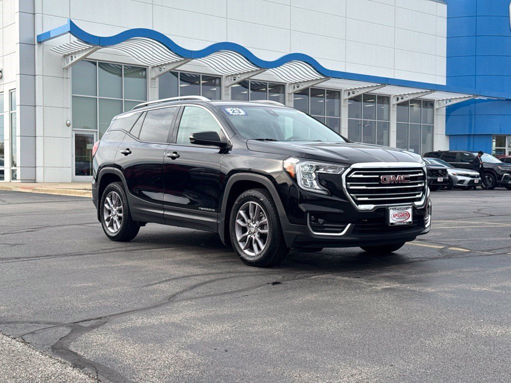 Used 2023 GMC Terrain SLT AWD/4WD image 3