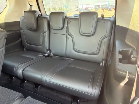 Used 2026 Nissan Armada SV AWD/4WD image 15