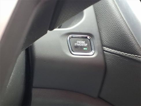 Used 2023 GMC Acadia SLE w/ Driver Convenience Package image 13