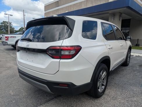 Used 2023 Honda Pilot EX-L image 3