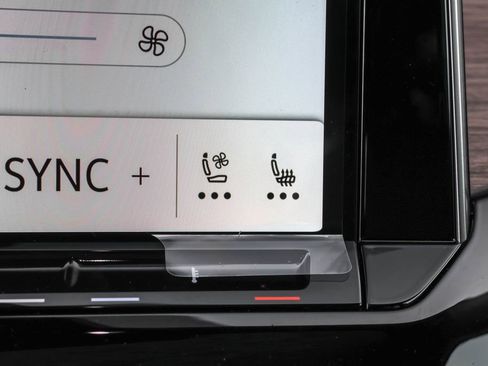 New 2026 Volkswagen Atlas SEL image 33