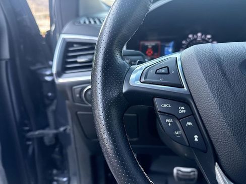 Used 2022 Ford Edge ST w/ Equipment Group 401A AWD/4WD image 19