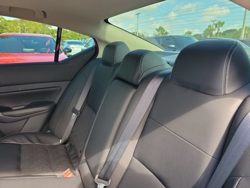 Used 2024 Nissan Altima 2.5 SL FWD image 25