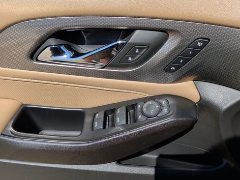 Used 2023 Chevrolet Traverse Premier w/ LPO, Floor Liner Package FWD image 11