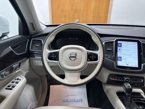 Used 2019 Volvo XC90 T6 Momentum w/ Advanced Package AWD/4WD image 7