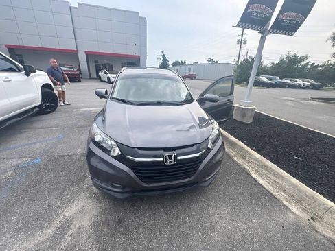 Used 2017 Honda HR-V EX-L image 5