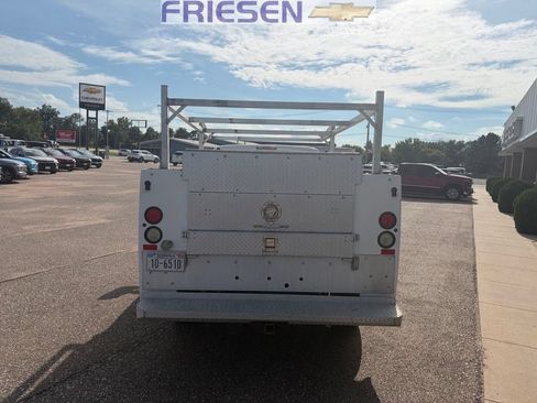 Used 2011 Ford F250 XL w/ XL Value Pkg RWD image 4