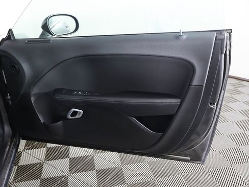 Used 2019 Dodge Challenger SXT image 19